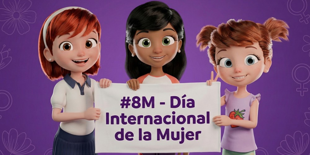 Imagen de Candela, Kiara y Lucía sosteniendo el cartel conmemorativo: #8M - Día Internacional de la Mujer.